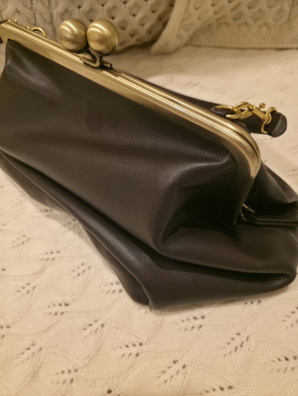 Large Kisslock bag in Chocolate Brown-New without tag - Picture 15 of 15